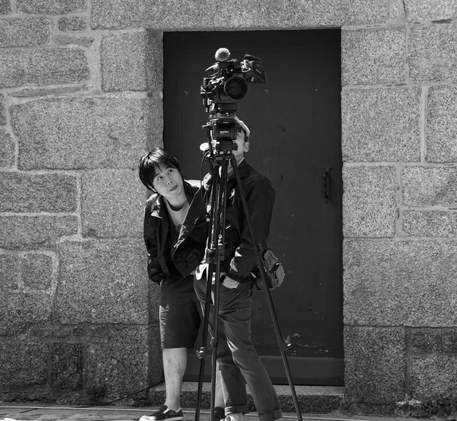 photographers, camera, device, digital, black, picture, zoom, digital camera, telephoto, report, black and white. CTV campaign reviews